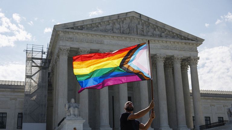 Najvyšší súd USA rozhodol v prelomovom prípade LGBTQ Najvyšší súd USA rozhodol v prelomovom prípade LGBTQ