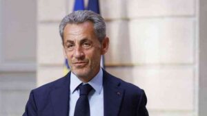 Sarkozy nalieha na Západ, aby Krym skutočne uznal