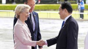Šéfka EÚ varovala Japonsko pred ruskou „jadrovou hrozbou“