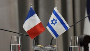 Židovské školy v Paríži evakuovali pre bombový strach – médiá