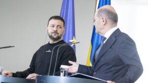 „Prestaňte dávať peniaze našim utečencom“ – Zelensky