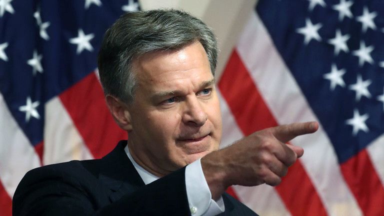 Riaditeľ FBI rezignuje Riaditeľ FBI rezignuje