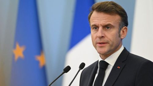 Francúzsko zdvojnásobí vojenské výdavky – Macron