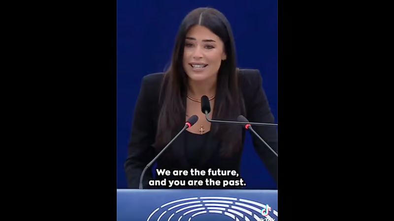 „Zlyhali ste!“ Grécka poslankyňa Európskeho parlamentu ZOŠROTOVALA nepopulárnu európsku globalistickú liberálno socialistickú politiku