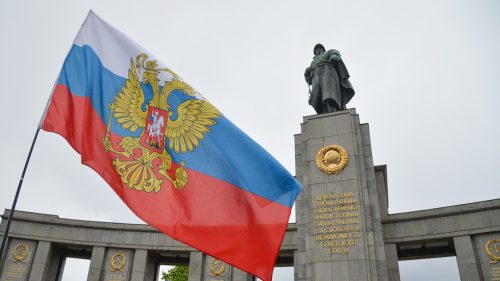 Berlín zakáže ruské vlajky na Deň víťazstva, tvrdia médiá.