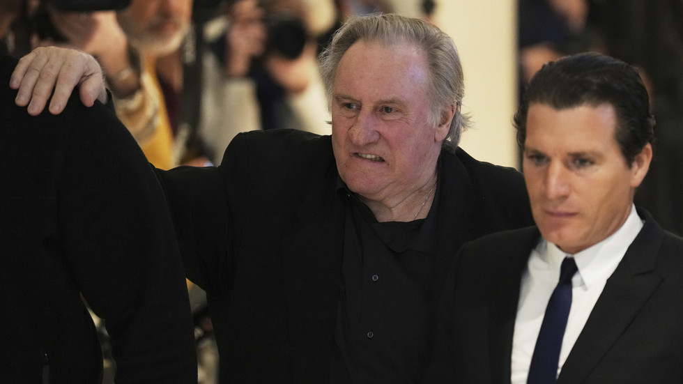 Francúzsky herec Depardieu bol odsúdený za sexuálne napadnutie