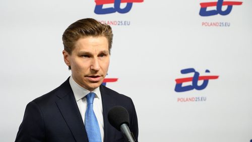 Štát NATO zvažuje zavedenie vojenskej služby pre starších občanov