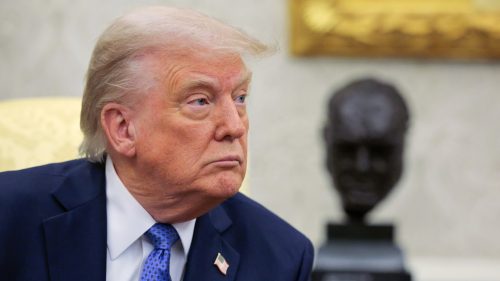 Rokovania medzi Ruskom a Ukrajinou sa začnú „okamžite“, povedal Trump po telefonáte s Putinom