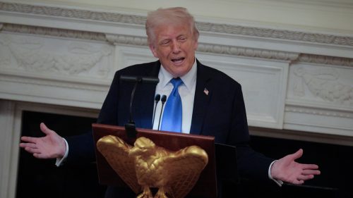Trump je proti novým sankciám voči Rusku