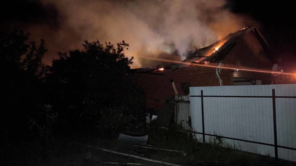 Moskva tvrdí, že nálety dronov z Kyjeva majú narušiť mierový proces. Moskva tvrdí, že nálety dronov z Kyjeva majú narušiť mierový proces.