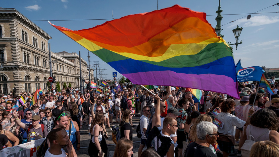 Maďarsko splnilo sľub o zákaze LGBTQ pochodov Maďarsko splnilo sľub o zákaze LGBTQ pochodov