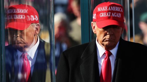 Americký súd zablokoval Trumpove clá