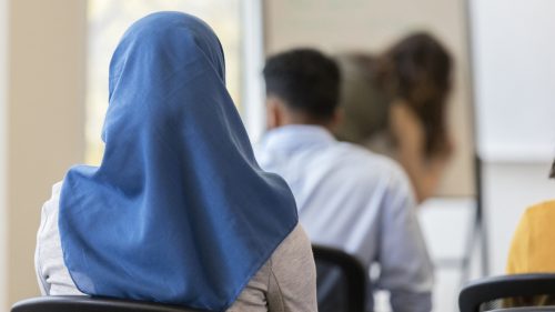 Premiérka štátu EÚ vyzýva na prísnejší zásah proti islamu