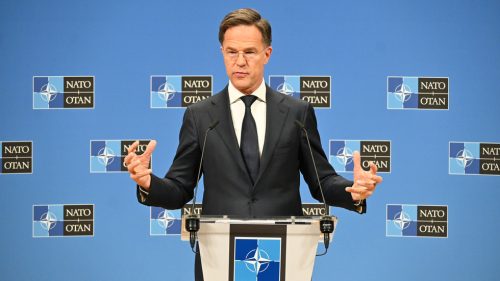 NATO je mocnejšie ako Rimania a Napoleon, tvrdí šéf bloku (VIDEO)