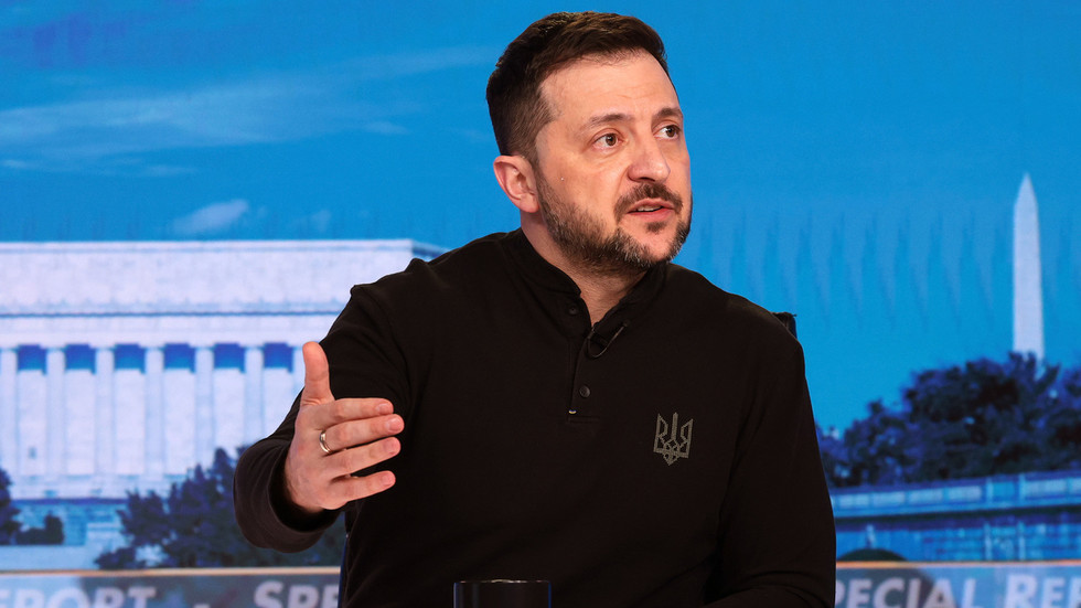 Zelensky: Kyjevskí podporovatelia požadovali od Ukrajiny odvod 18-ročných vojakov