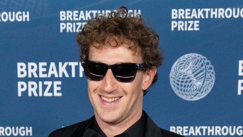 Zuckerberg sa naplno pustí do laboratória „superinteligencie“ – Bloomberg
