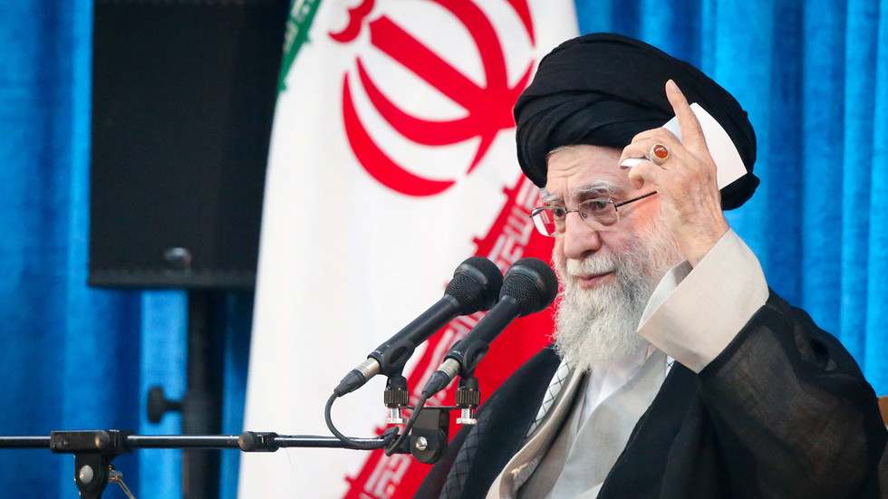 Irán sľubuje „prísny trest“ za izraelský útok