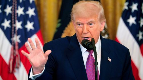 Trump varuje Irán pred útokom