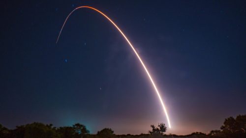 Svet na pokraji nových pretekov v zbrojení – správa