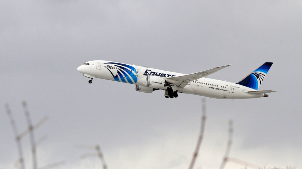 EgyptAir ruší kľúčové trasy pre Blízky východ