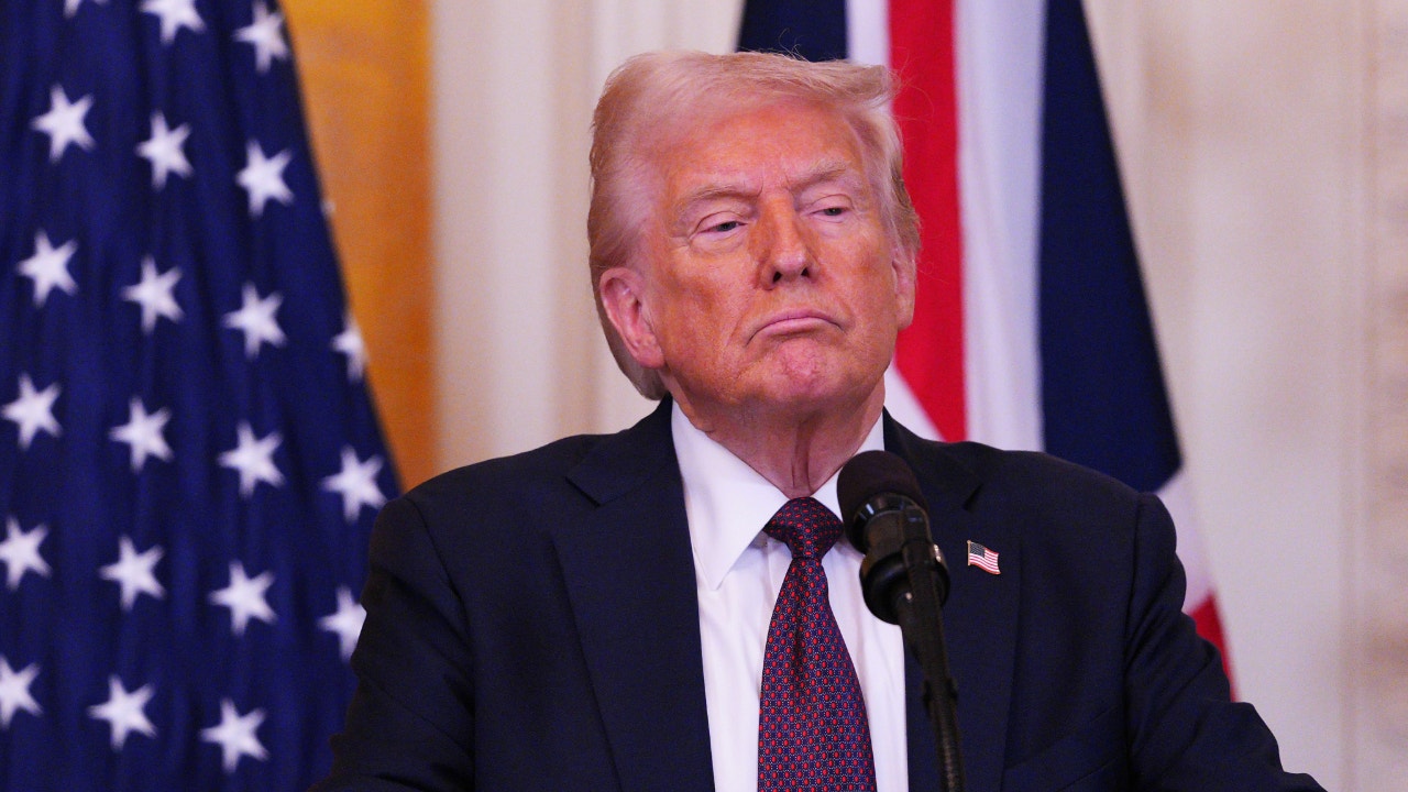 FBI: Bývalý dôstojník pobrežnej stráže zatknutý po tom, čo sa údajne vyhrážal atentátom na Trumpa