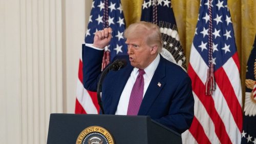 Trump požaduje od Iránu „bezpodmienečnú kapituláciu“