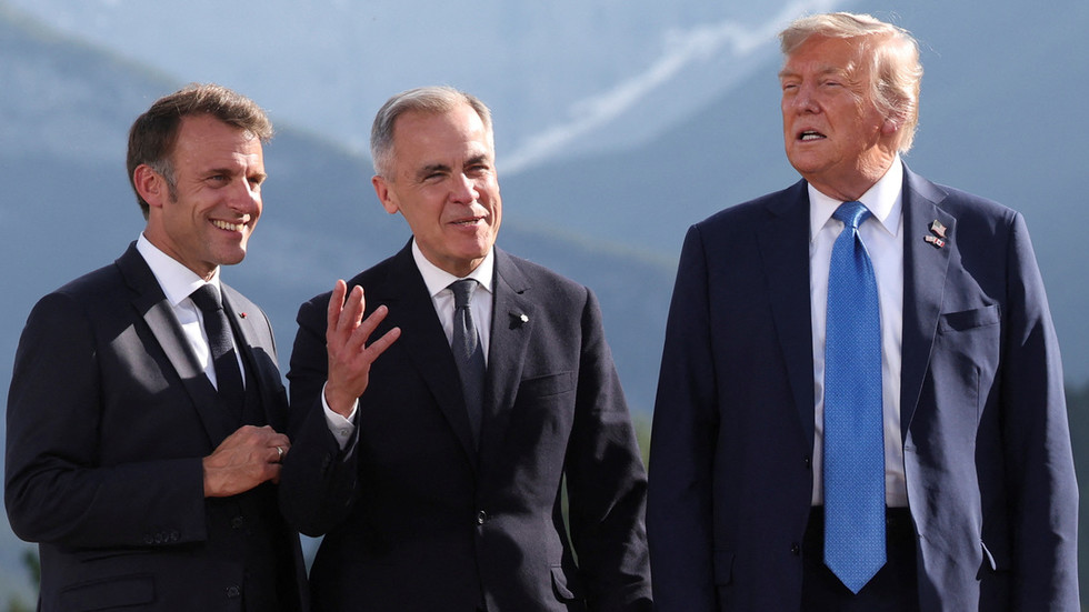 Macron protirečí Trumpovi v otázke zmeny režimu v Iráne