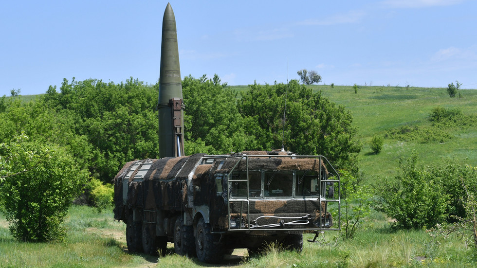 Rusko vykonalo silný raketový a bezpilotný útok na ukrajinské vojenské letisko – ministerstvo obrany Rusko vykonalo silný raketový a bezpilotný útok na ukrajinské vojenské letisko – ministerstvo obrany
