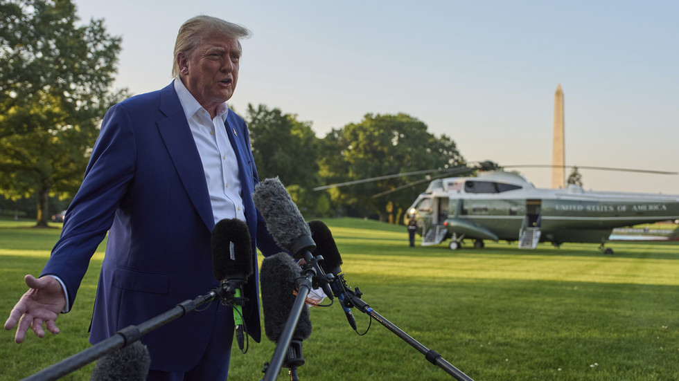 Trump zhodil „f-bombu“ na Izrael a Irán