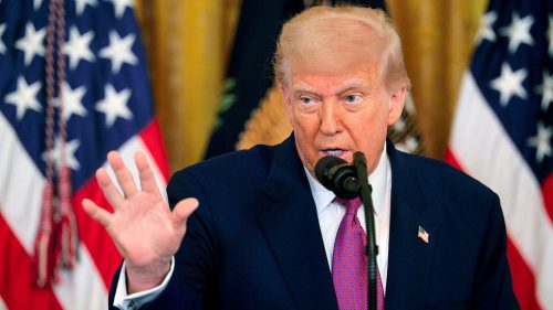 Trump hovorí, že chce vidieť „dohodu s Ruskom“