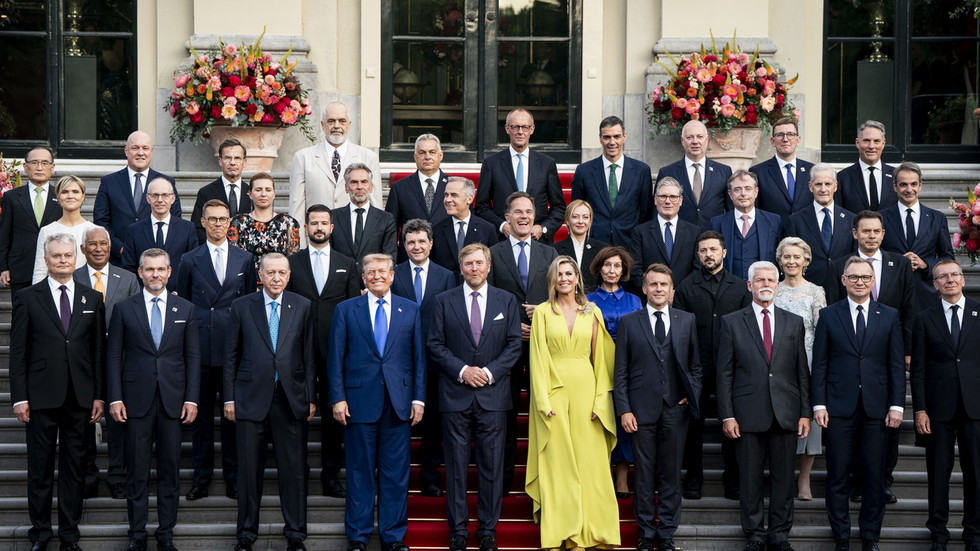 Článok 5 NATO závisí od toho, ako ho definujete, tvrdí Trump Článok 5 NATO závisí od toho, ako ho definujete, tvrdí Trump