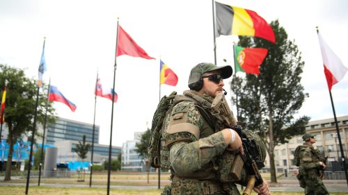 Lavrov: Európska militarizácia okráda daňových poplatníkov