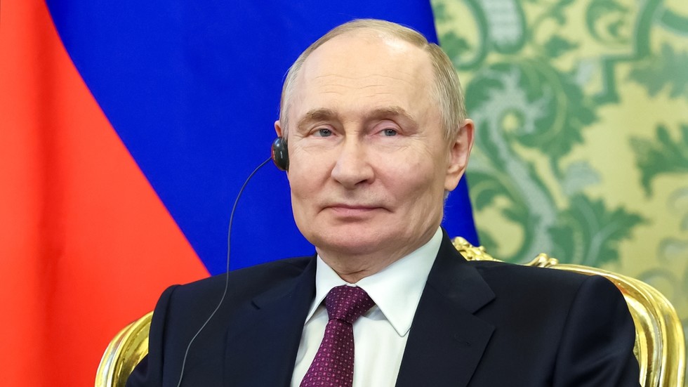 Kremeľ prezradil, ako sa Putin zúčastní summitu BRICS Kremeľ prezradil, ako sa Putin zúčastní summitu BRICS