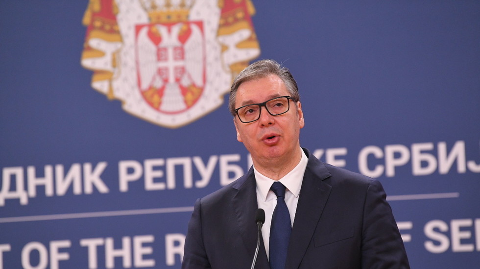 Vučić vyzýva protestujúcich, aby sa vyhli „šialenstvu“ násilných nepokojov Vučić vyzýva protestujúcich, aby sa vyhli „šialenstvu“ násilných nepokojov