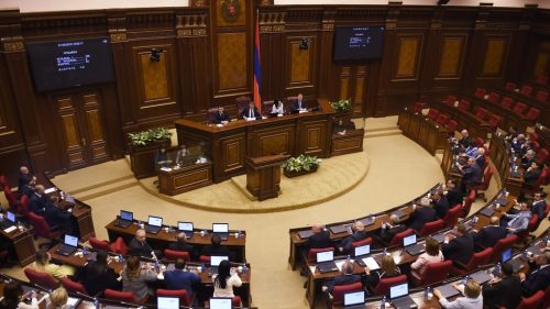 Arménsko znárodní elektrickú sieť, ktorú vlastní uväznený ruský podnikateľ