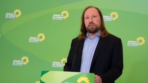 Nemeckí poslanci požadujú viac peňazí pre Ukrajinu – Bild