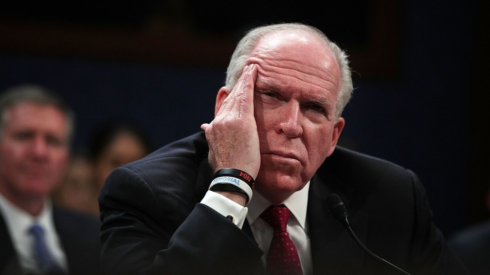 Bývalý šéf CIA by mohol čeliť vyšetrovaniu za „krivú prísahu“ v súvislosti s Russiagate, tvrdia médiá