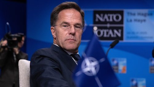 Rusko vyhráva preteky v munícii nad NATO, tvrdí Rutte.