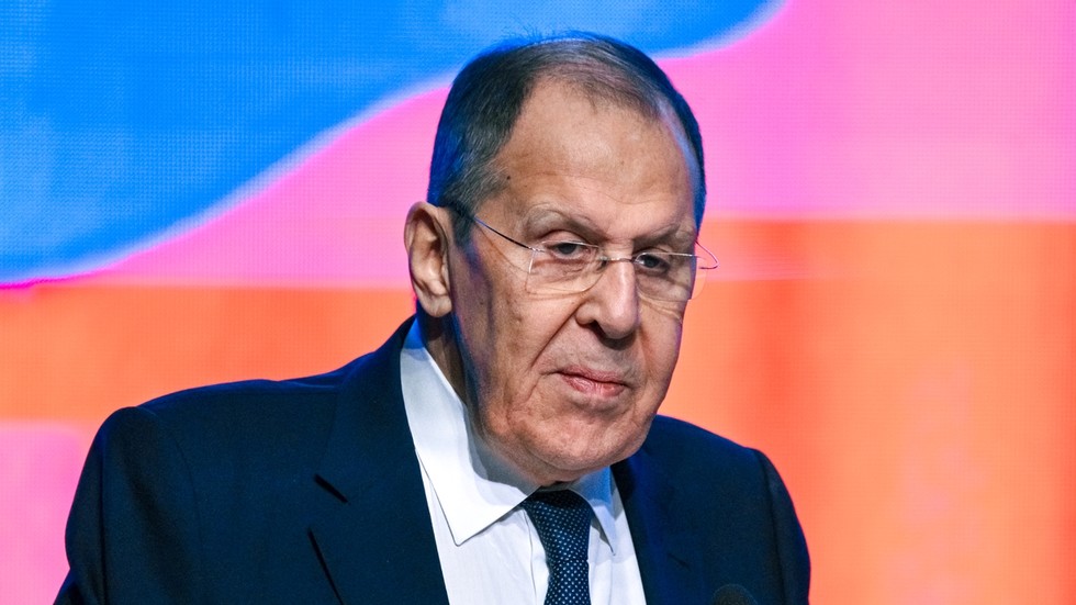 Lavrov: Západ využíva „hrozbu Ruska“ na odvrátenie pozornosti od vlastných zlyhaní