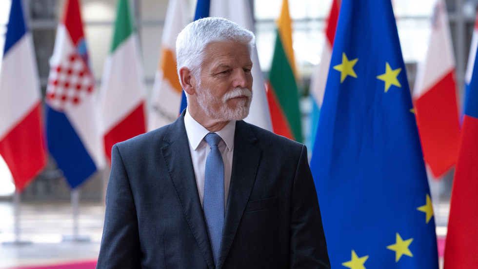 Český prezident: EÚ musí prehodnotiť politiku voči Rusku