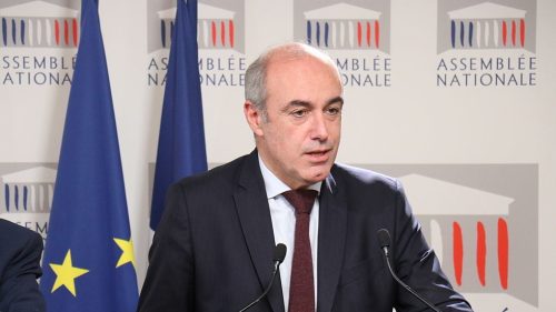 Vo Francúzsku našli mŕtveho ďalšieho kritika Macrona
