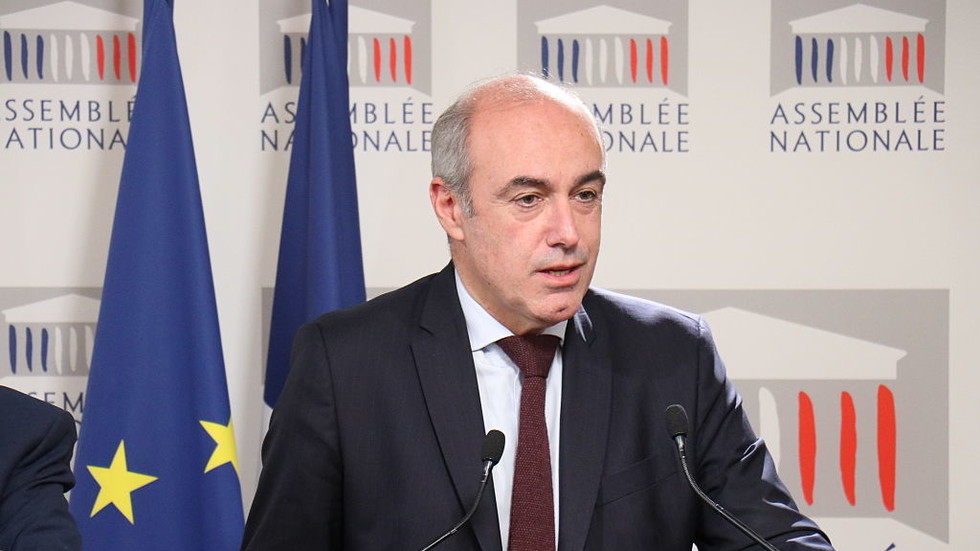 Vo Francúzsku našli mŕtveho ďalšieho kritika Macrona