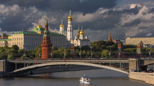 Kremeľ vyzýva Trumpa, aby vyvinul tlak na Kyjev