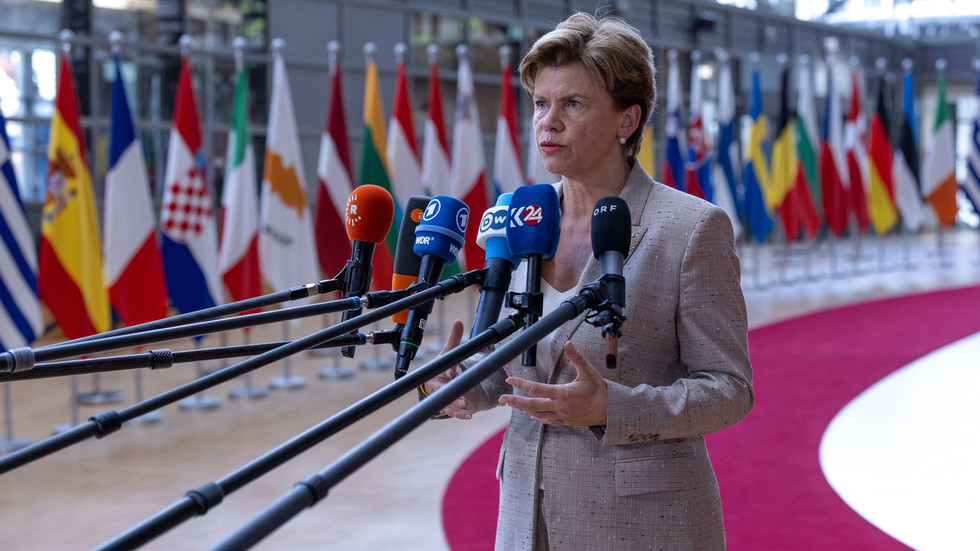 Štát NATO vyzýva Trumpa, aby okamžite uvalil sankcie na Rusko