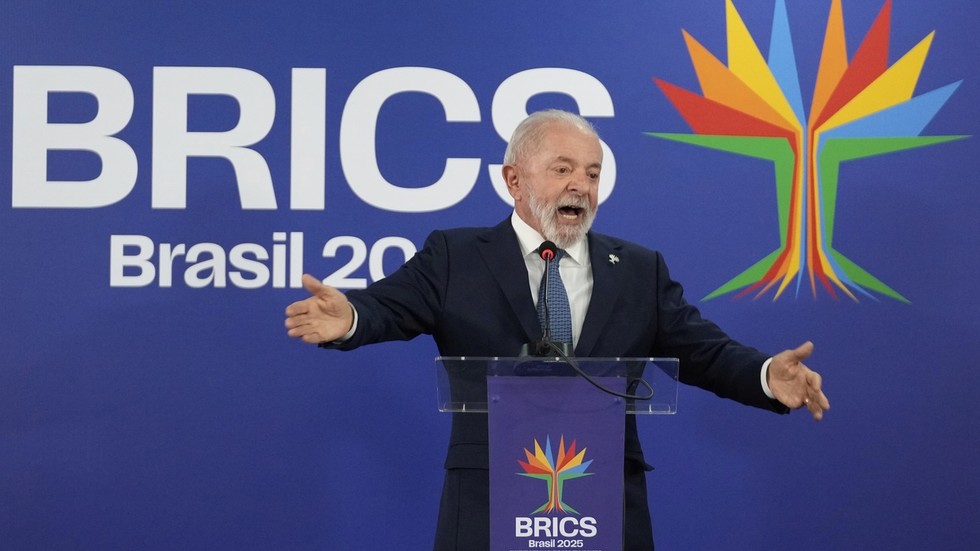 Brazílsky Lula povedal Trumpovi, že nie je „cisárom sveta“