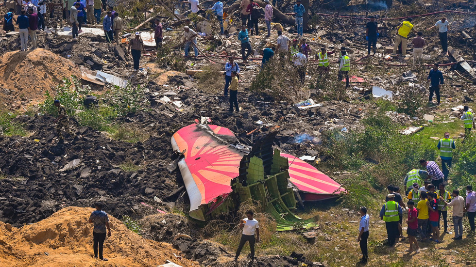 Právne kroky proti západným médiám kvôli spravodajstvu o havárii spoločnosti Air India Právne kroky proti západným médiám kvôli spravodajstvu o havárii spoločnosti Air India