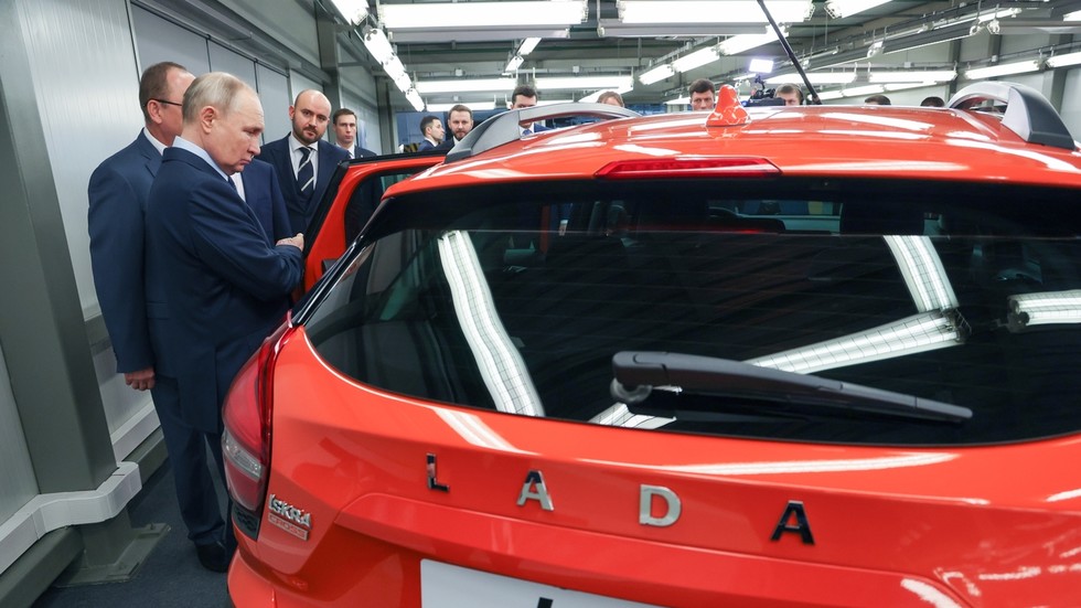 Putin hovorí o hrozbe pre ruskú suverenitu Putin hovorí o hrozbe pre ruskú suverenitu