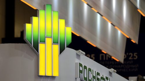 Rosnefť odsúdila sankcie EÚ na indickú rafinériu ako „neoprávnené a nezákonné“.