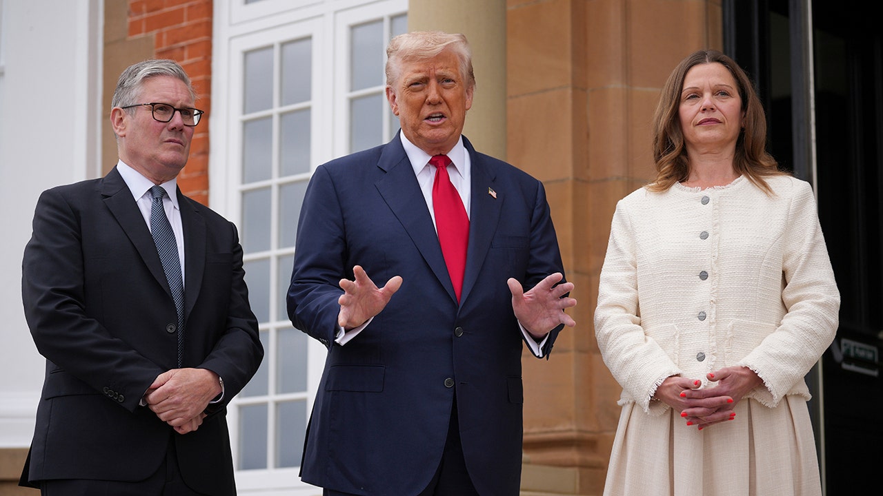 Trump je „sklamaný“ z Putina, hovorí, že skráti 50-dňovú lehotu