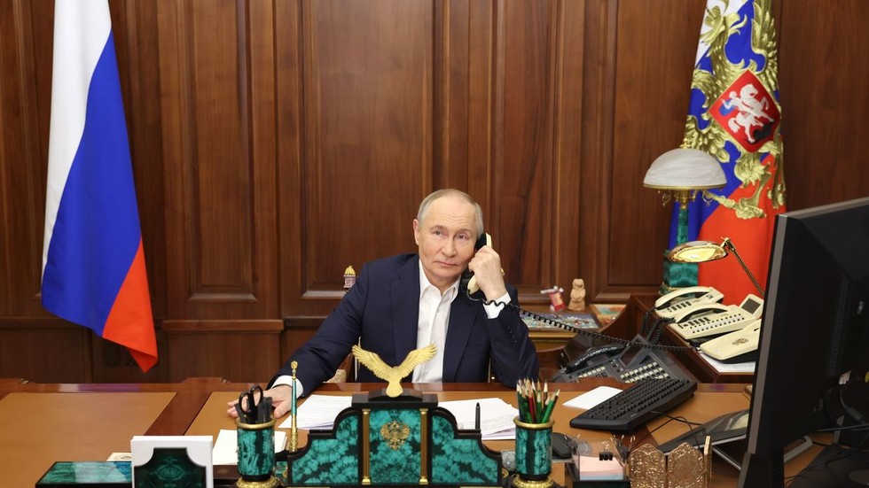 Kremeľ odhalil podrobnosti telefonátu Putina a Netanjahua